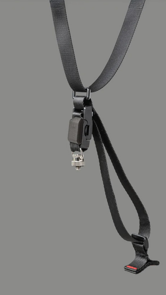Quick release magnetic buckle camera shoulder strap